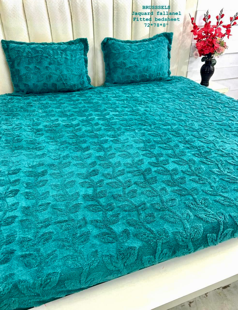 BRUSSELS WARM KING SIZE FITTED BEDSHEET