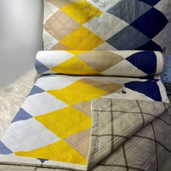 DAISY REVERSIBLE DOUBLE BEDCOVER