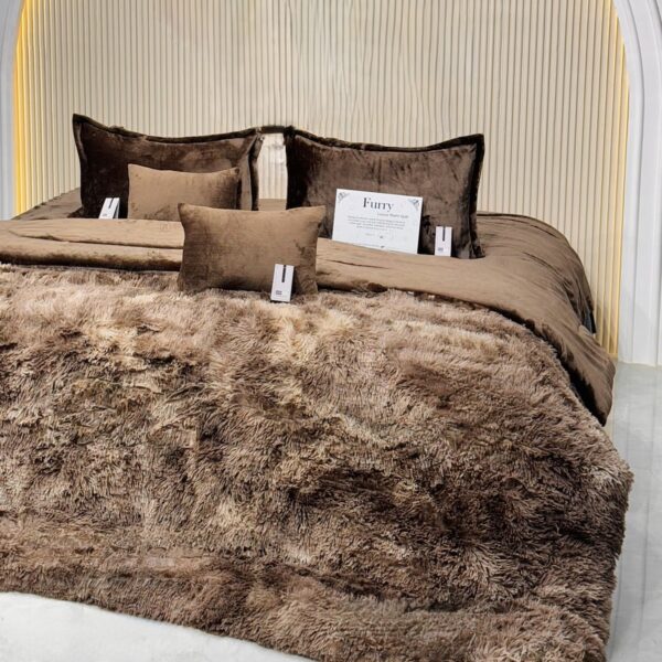 KOREAN 6 PCS FURRY SET