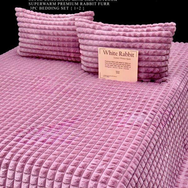 RABBIT FURR FABRIC BEDSHEET { 95x105INCHES }